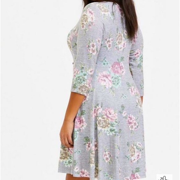 Torrid Super Soft Floral Dress! Size 00X! NWT! - Picture 3 of 12